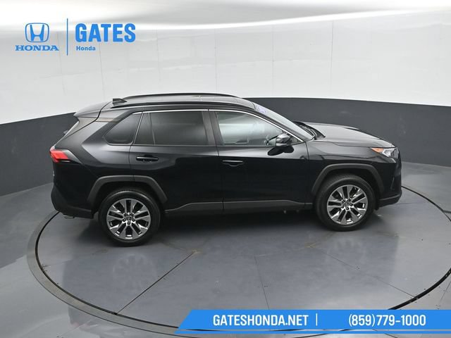 Used 2019 Toyota RAV4 XLE Premium w/ Cold Weather Package AWD/4WD image 46