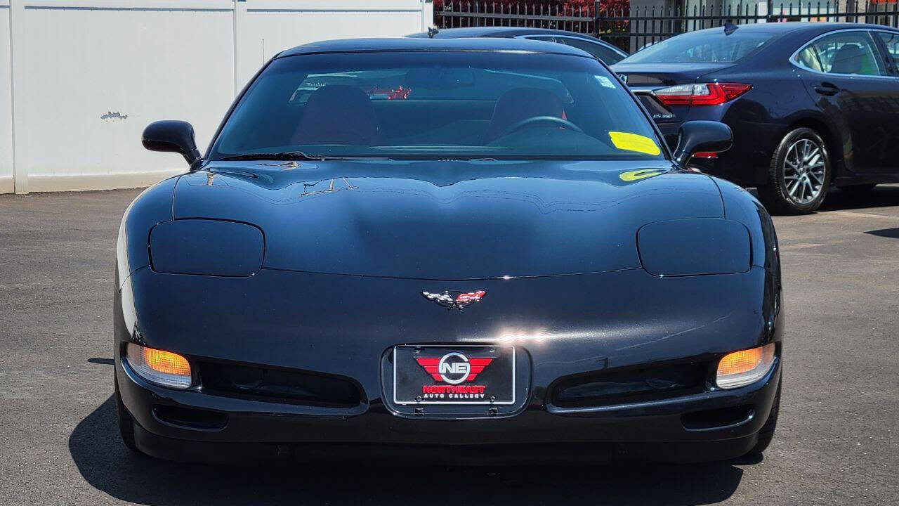 Used 1999 Chevrolet Corvette Coupe w/ Lighting Pkg RWD image 3