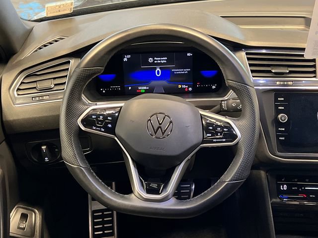 Certified 2022 Volkswagen Tiguan SE R-Line FWD image 20