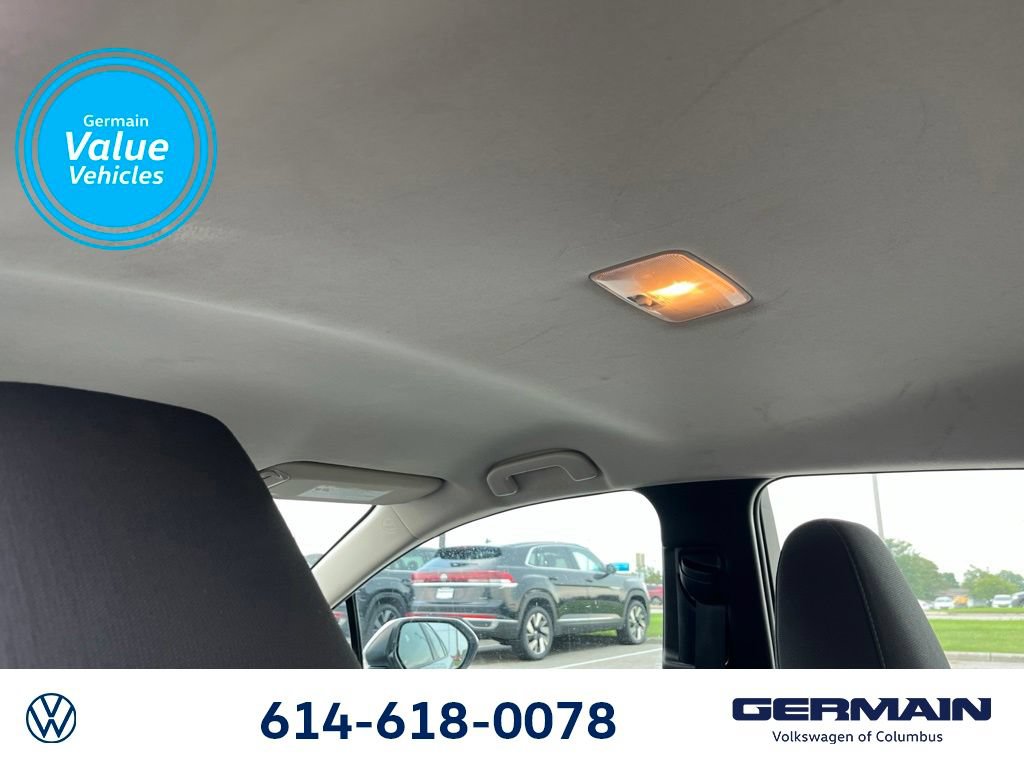 Used 2020 Toyota Corolla LE FWD image 16