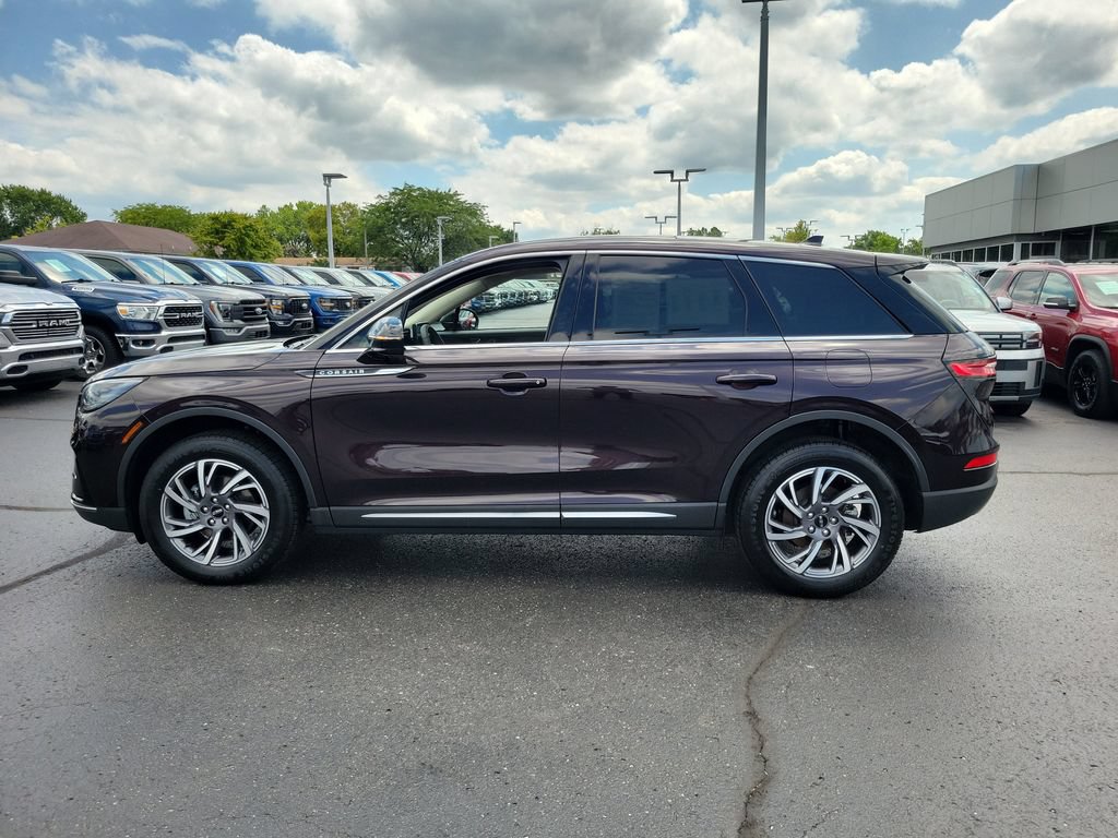 Certified 2023 Lincoln Corsair AWD w/ Equipment Group 101A image 7