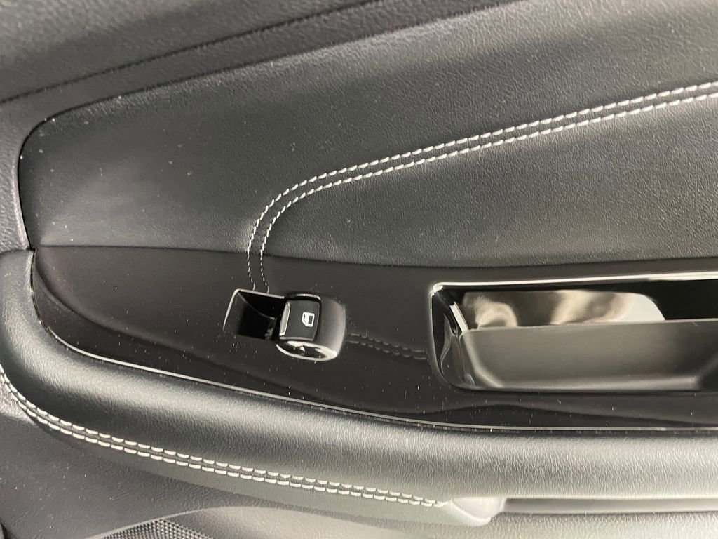 Used 2020 Ford Edge Titanium image 61