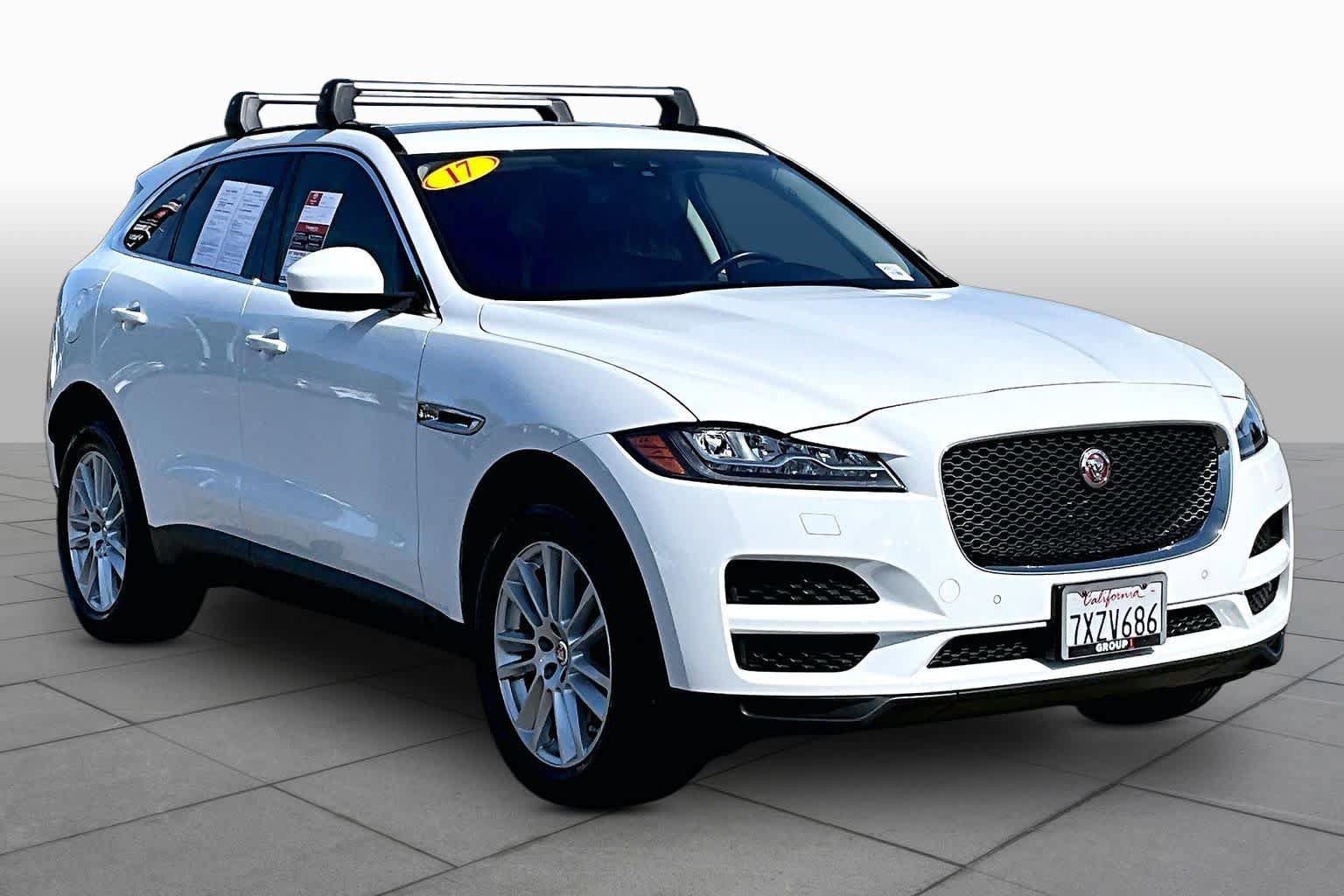Used 2017 Jaguar F-PACE Prestige AWD/4WD image 2