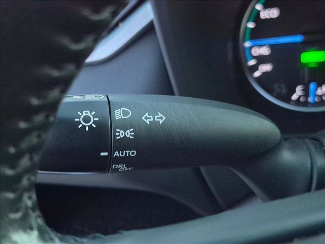 Used 2022 Toyota RAV4 SE w/ SE Grade Weather Package AWD/4WD image 13