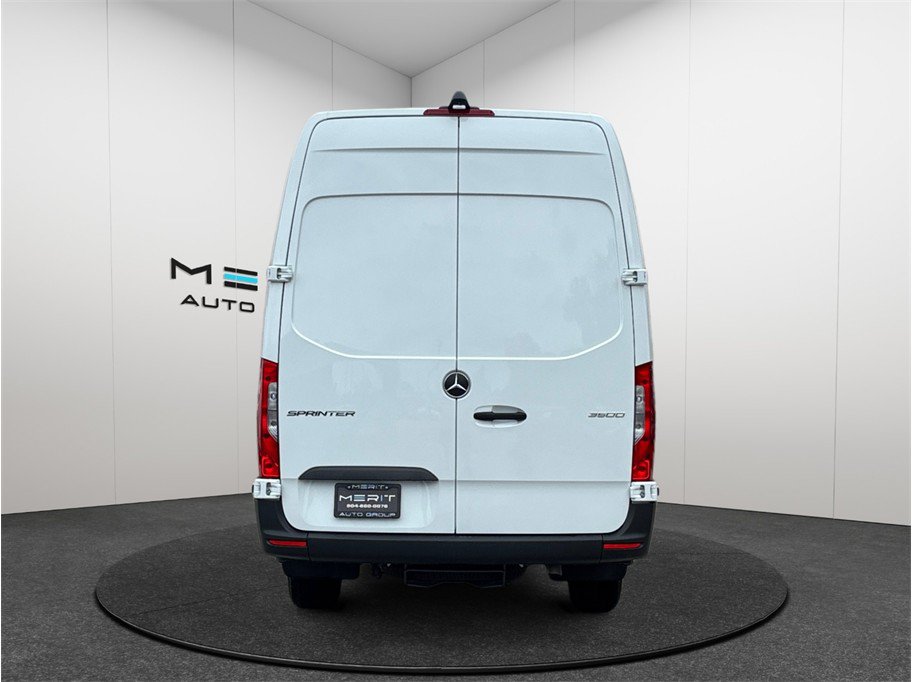 Used 2025 Mercedes-Benz Sprinter 3500 170 Extended Cargo image 8