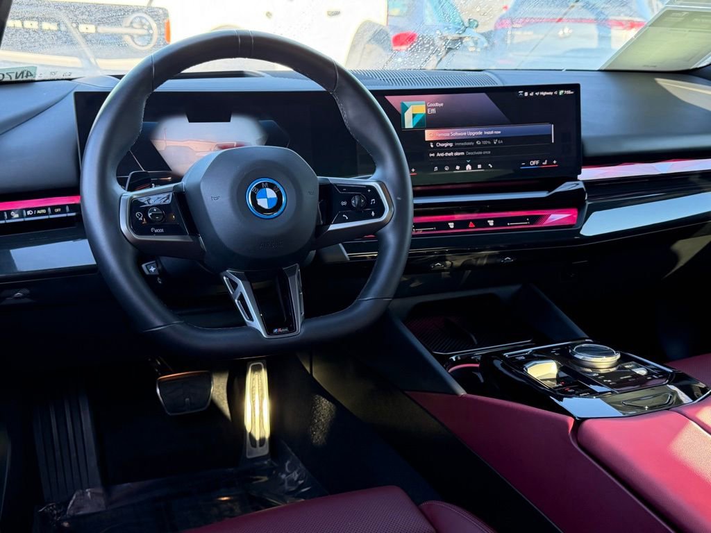 Used 2025 BMW i5 xDrive40 w/ M Sport Package image 30