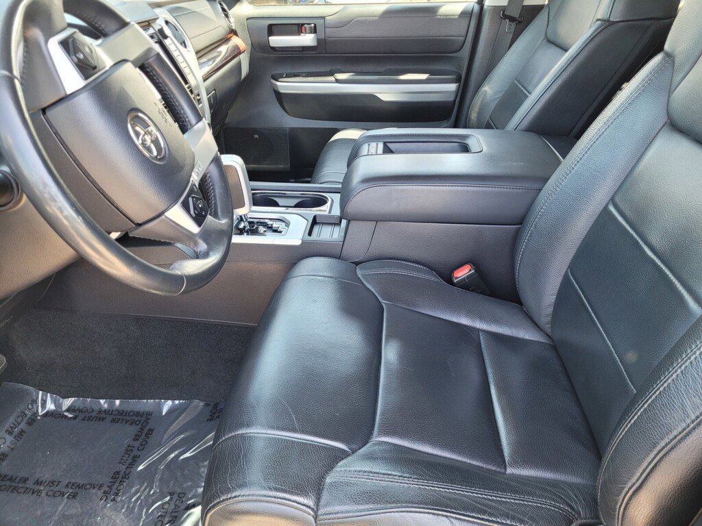 Used 2017 Toyota Tundra Limited w/ Limited Premium Package AWD/4WD image 11