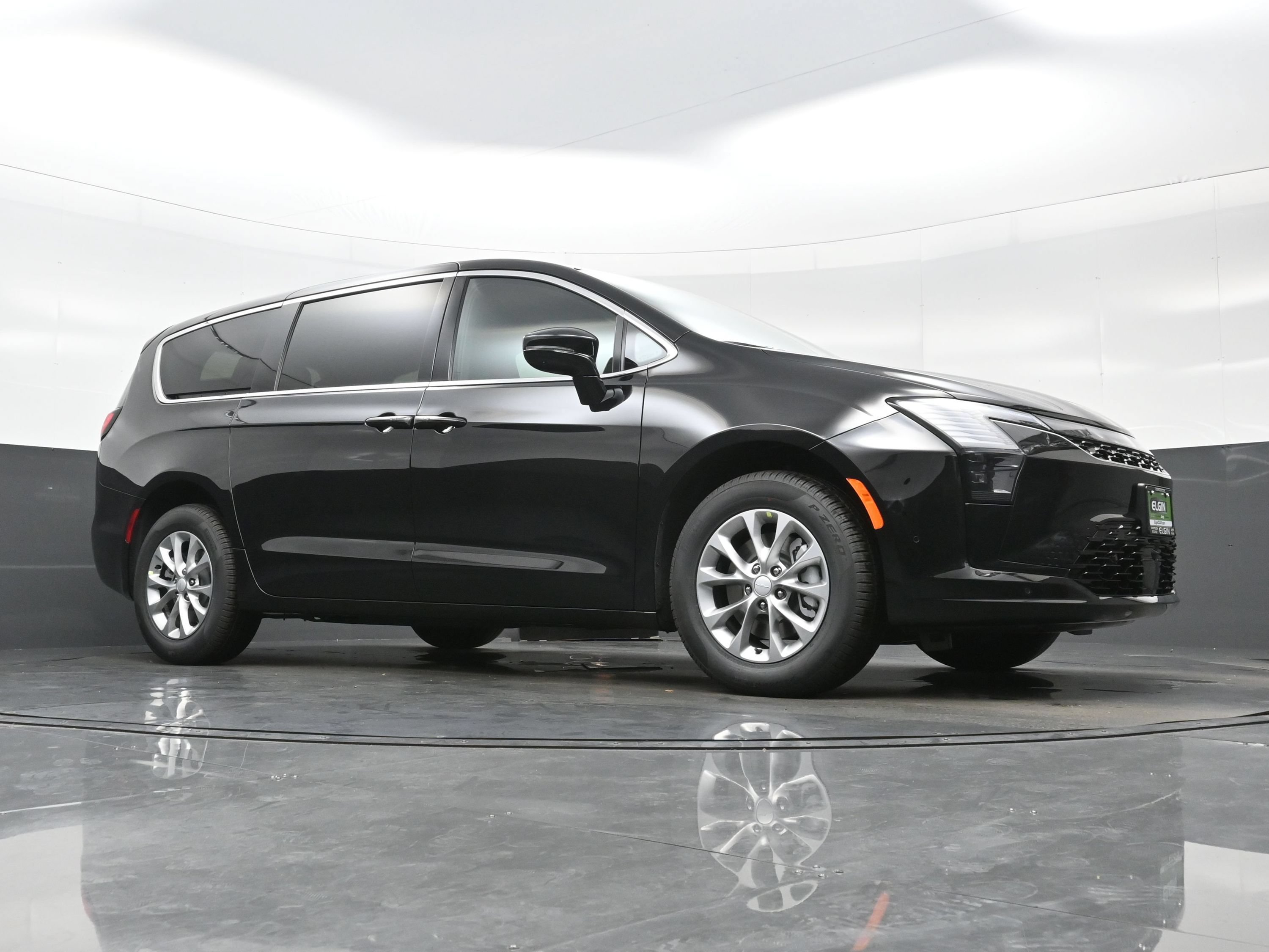 New 2027 Chrysler Pacifica Select AWD/4WD image 20