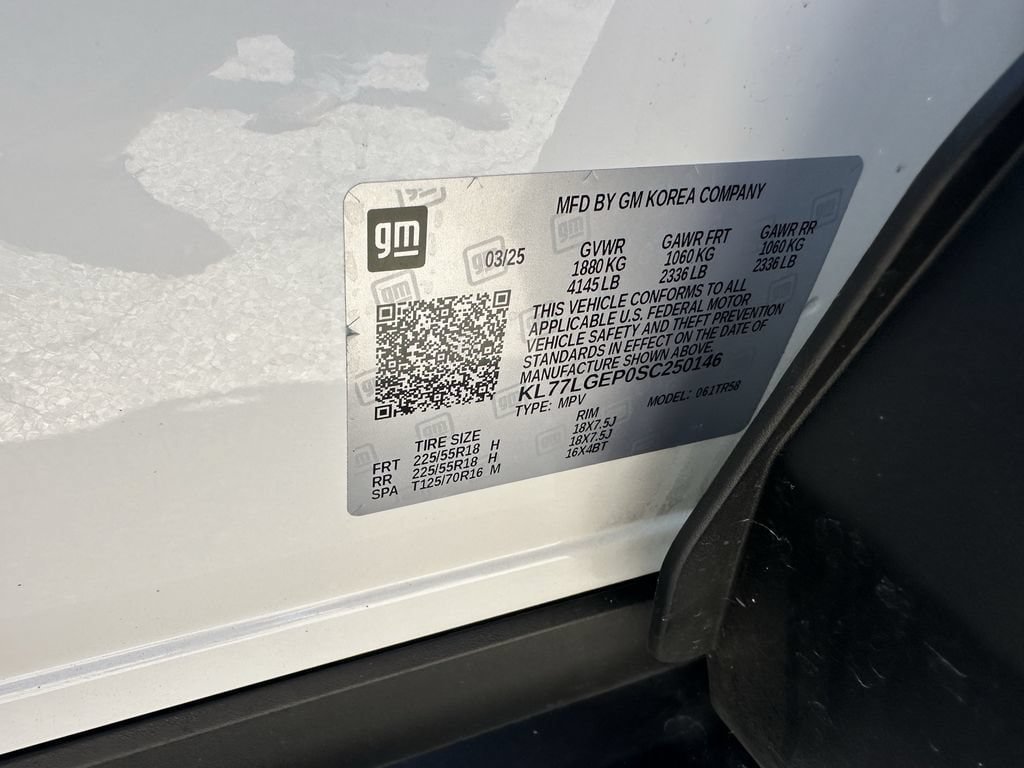Used 2025 Chevrolet Trax RS FWD image 33