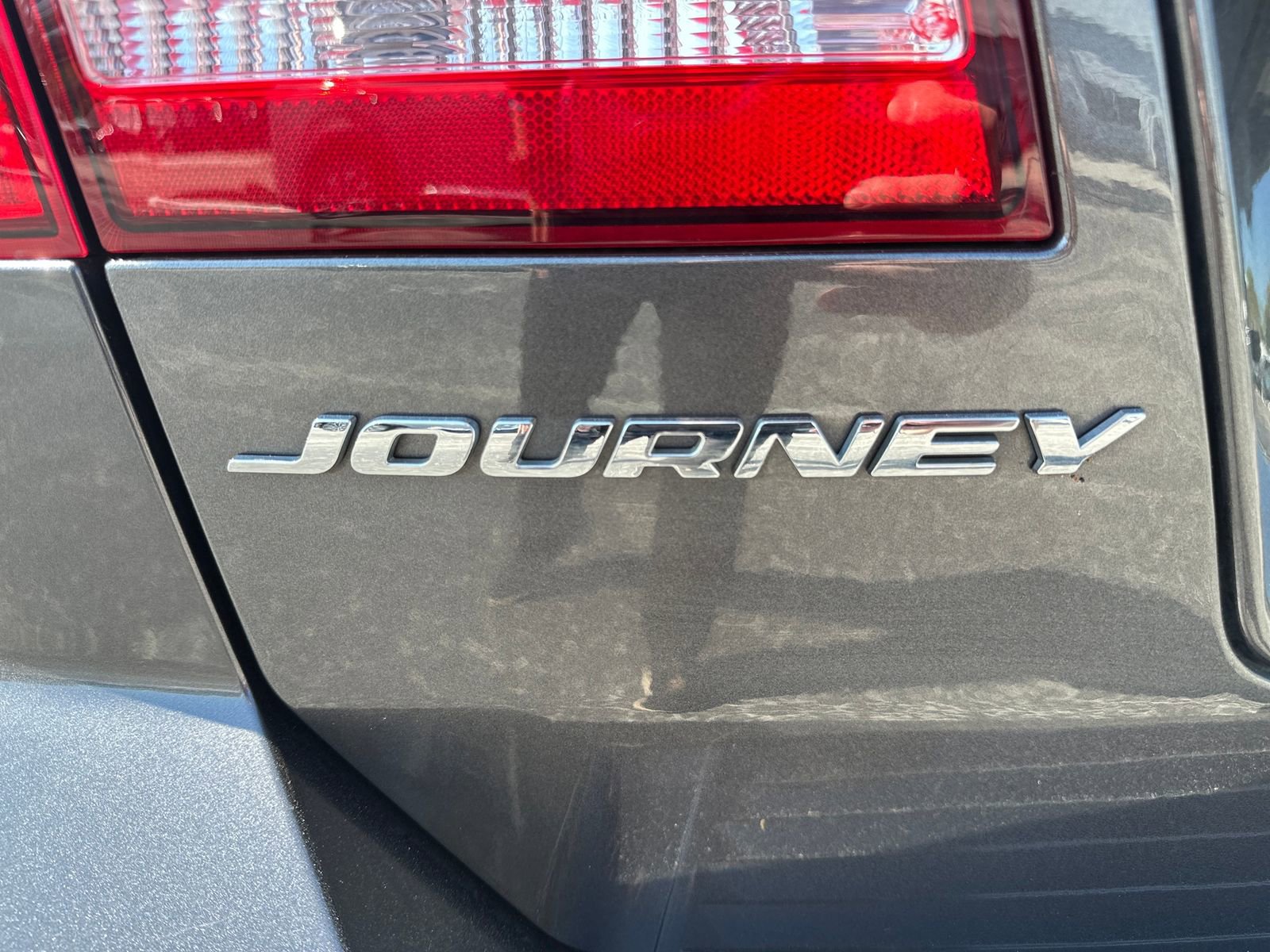 Used 2020 Dodge Journey SE image 11