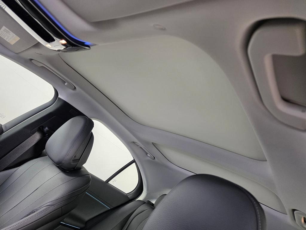 Certified 2025 Mercedes-Benz E 450 4MATIC Sedan image 12