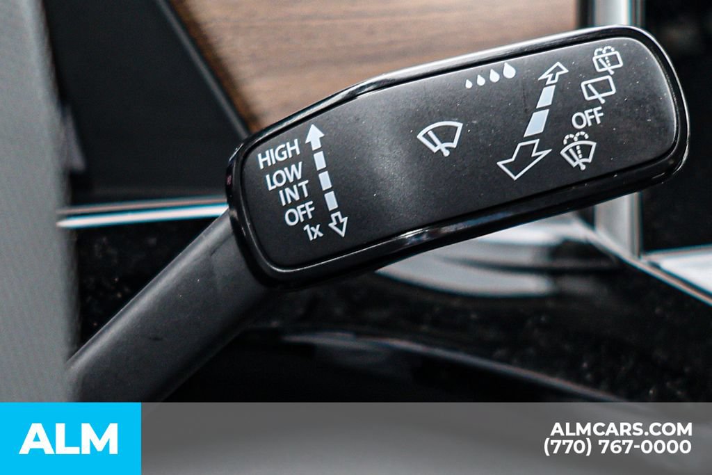Used 2024 Volkswagen Atlas SE FWD image 35
