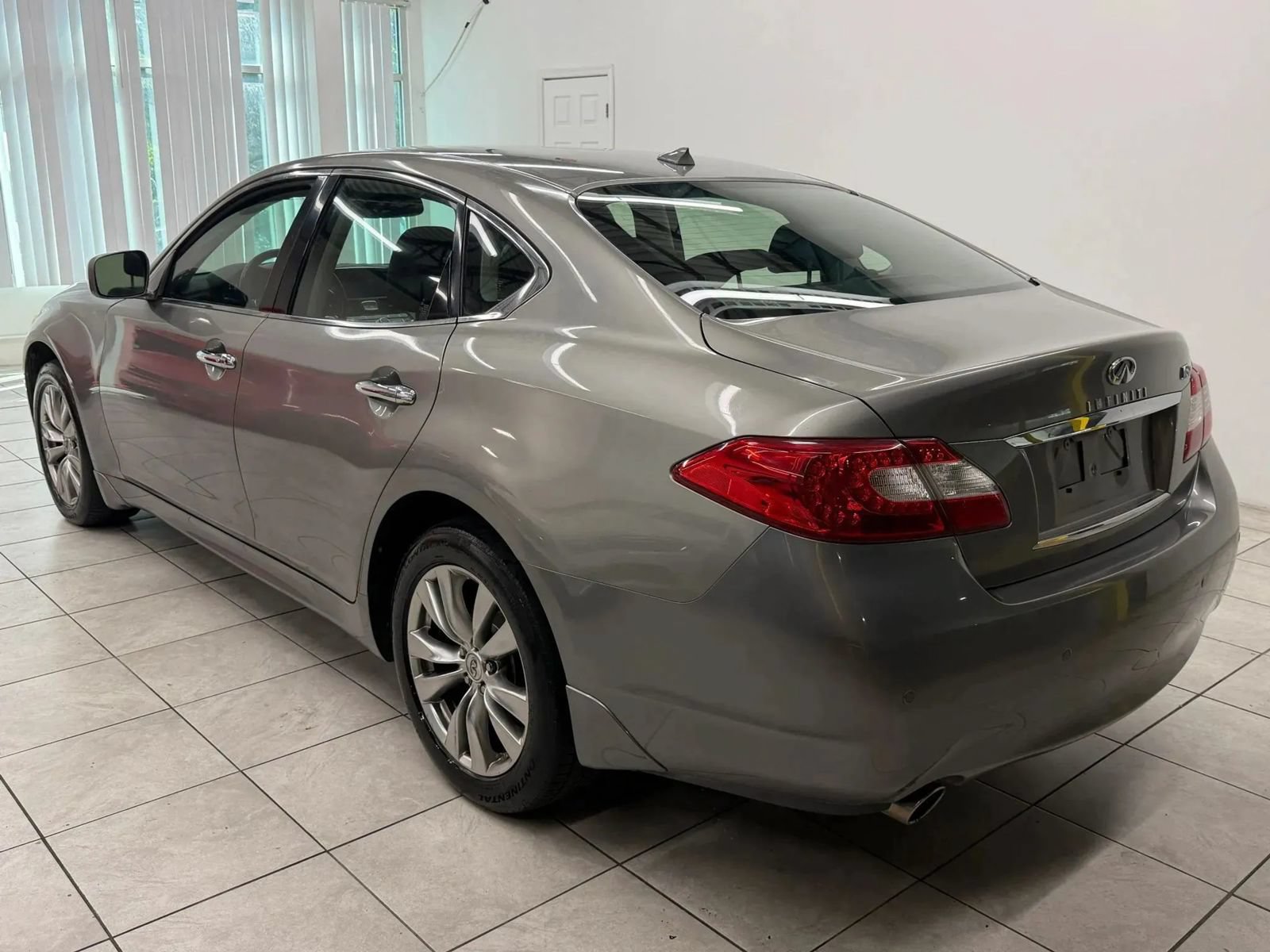 Used 2013 INFINITI M37 x w/ Premium Pkg AWD/4WD image 7