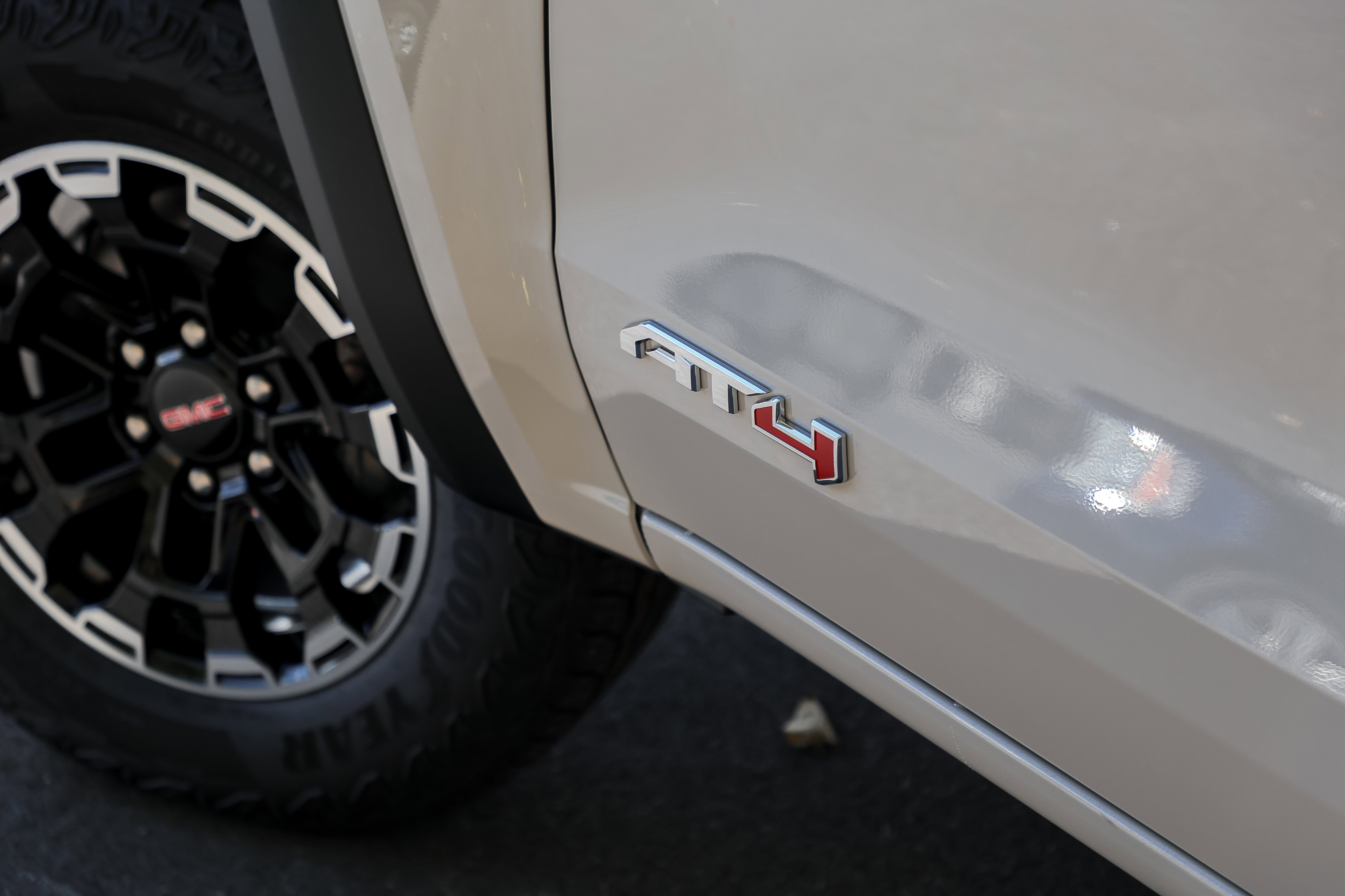 New 2026 GMC Canyon AT4 image 6