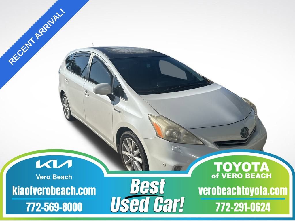 Used 2013 Toyota Prius V Five video 1
