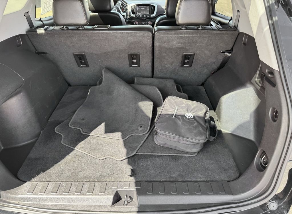 Used 2021 GMC Terrain SLT w/ Infotainment Package II AWD/4WD image 9