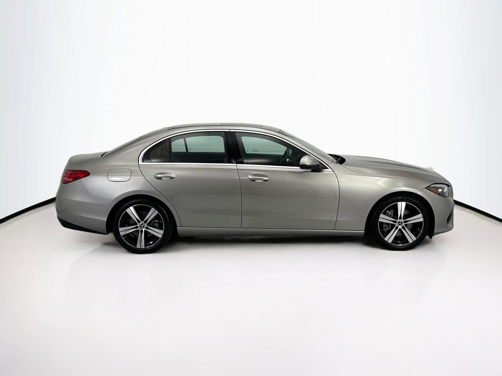 Used 2022 Mercedes-Benz C 300 Sedan image 4
