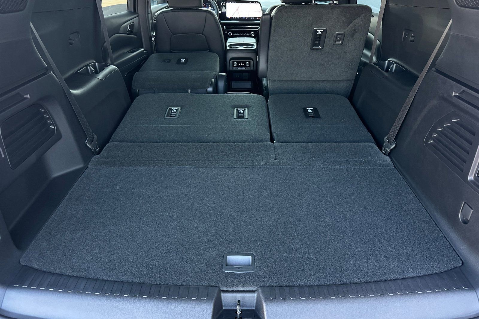 New 2026 Chevrolet Traverse High Country image 16