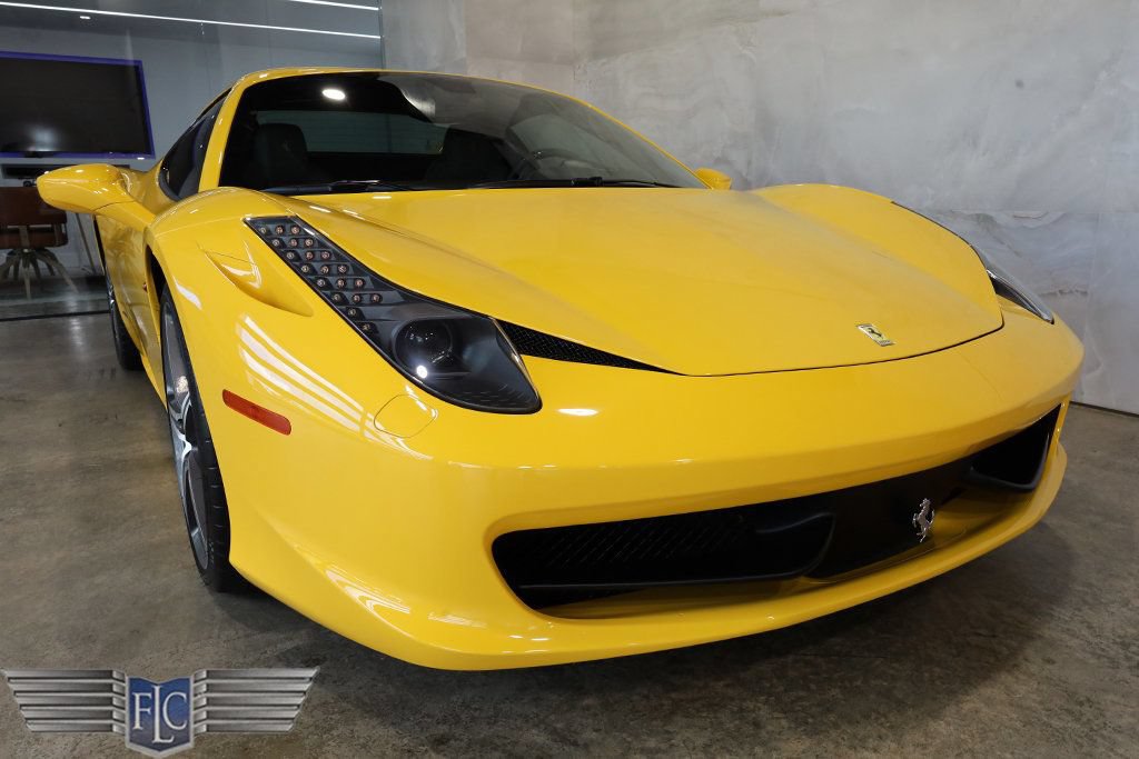 Used 2015 Ferrari 458 Spider RWD image 9