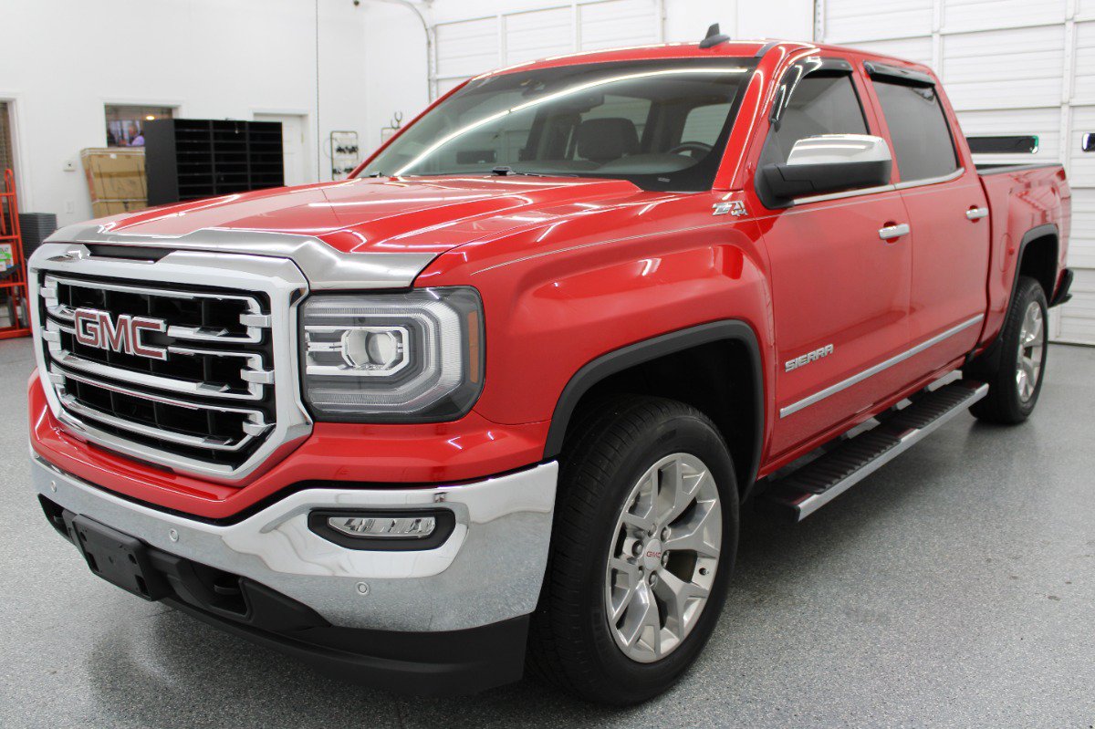 Used 2018 GMC Sierra 1500 SLT AWD/4WD image 3