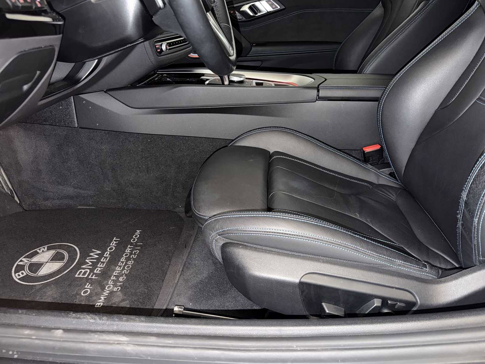 Certified 2022 BMW Z4 sDrive30i w/ M Sport Package image 10