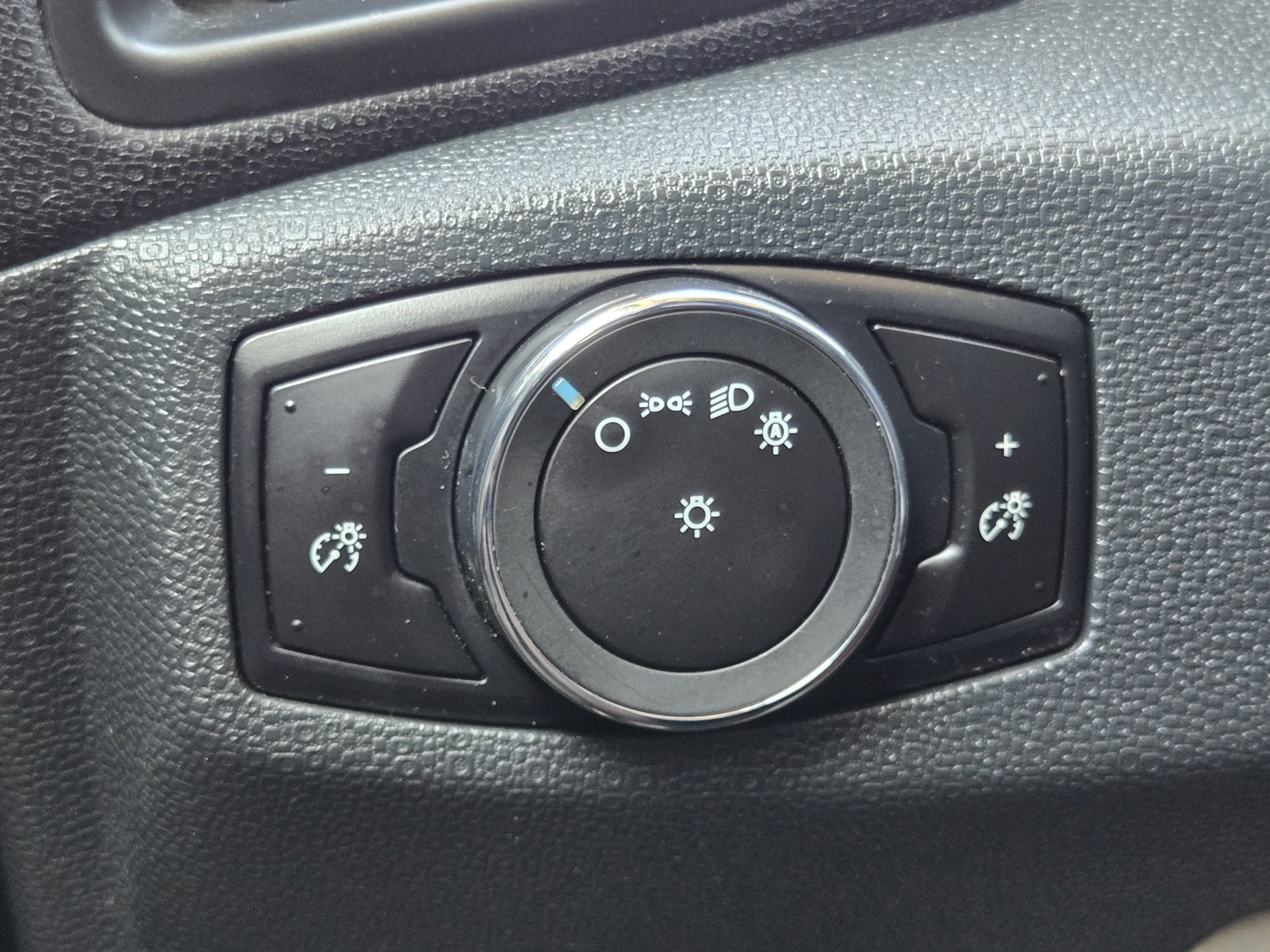 Used 2019 Ford EcoSport S FWD image 19
