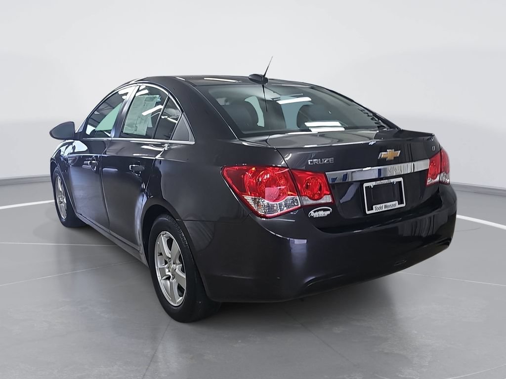 Used 2016 Chevrolet Cruze LT FWD image 6