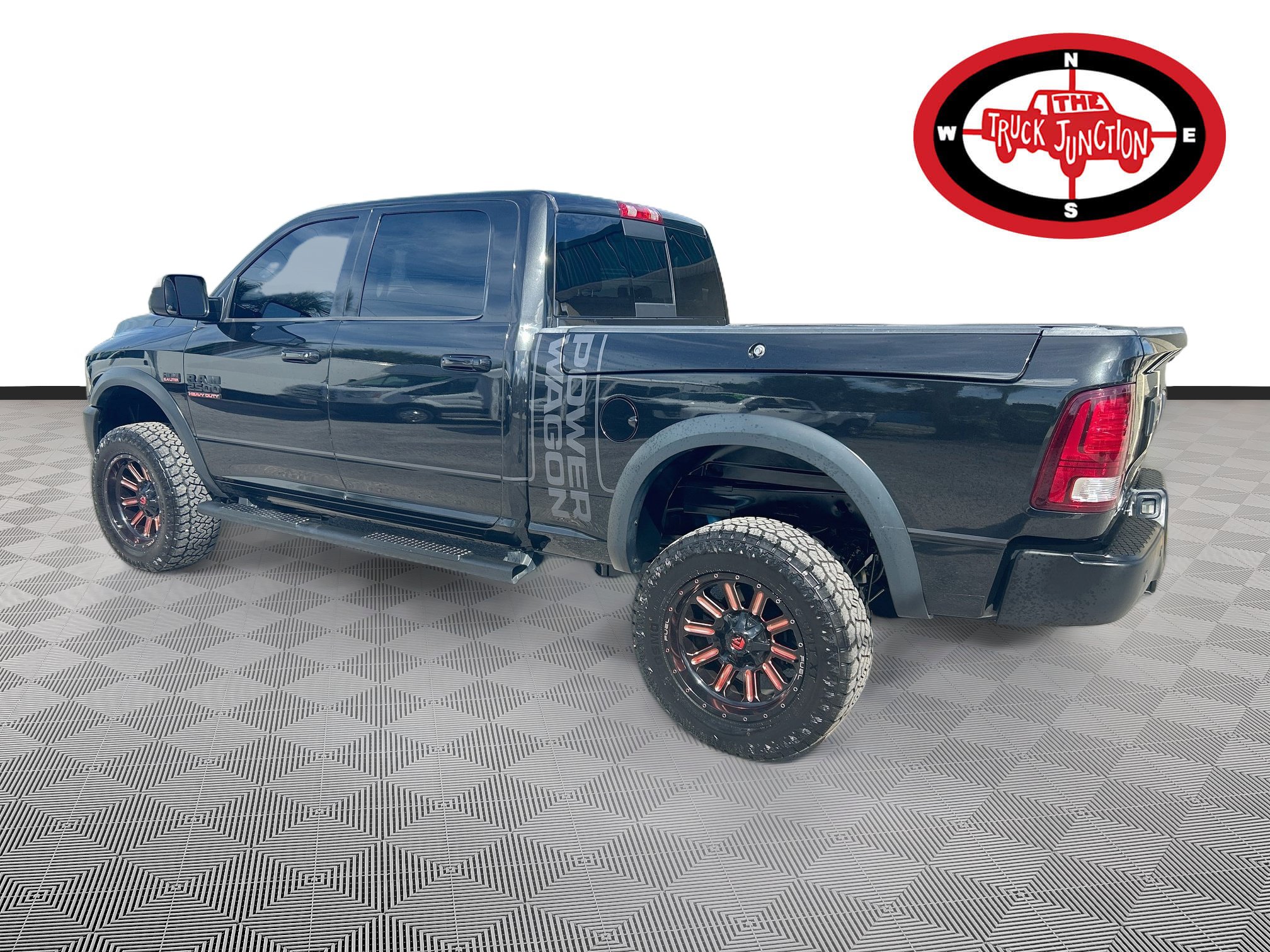 Used 2018 RAM 2500 Power Wagon w/ Leather & Luxury Group AWD/4WD image 5