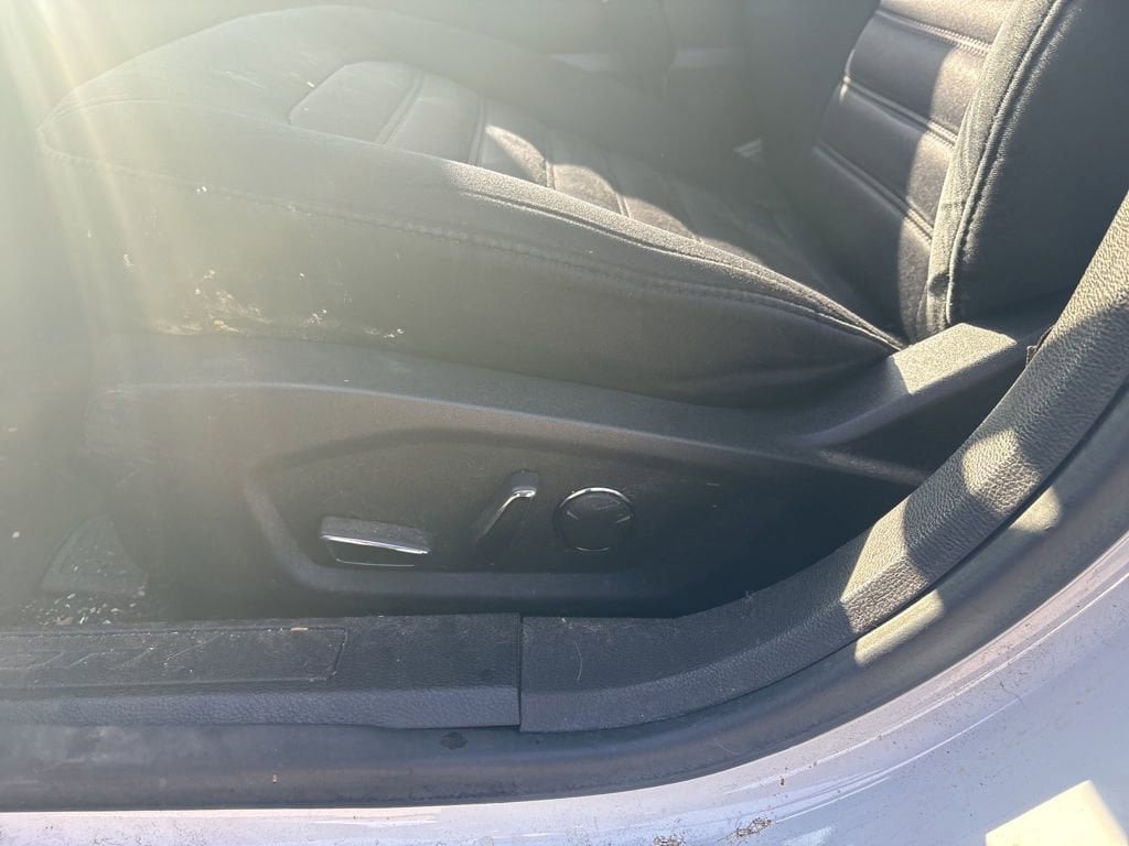 Used 2014 Ford Fusion SE FWD image 8