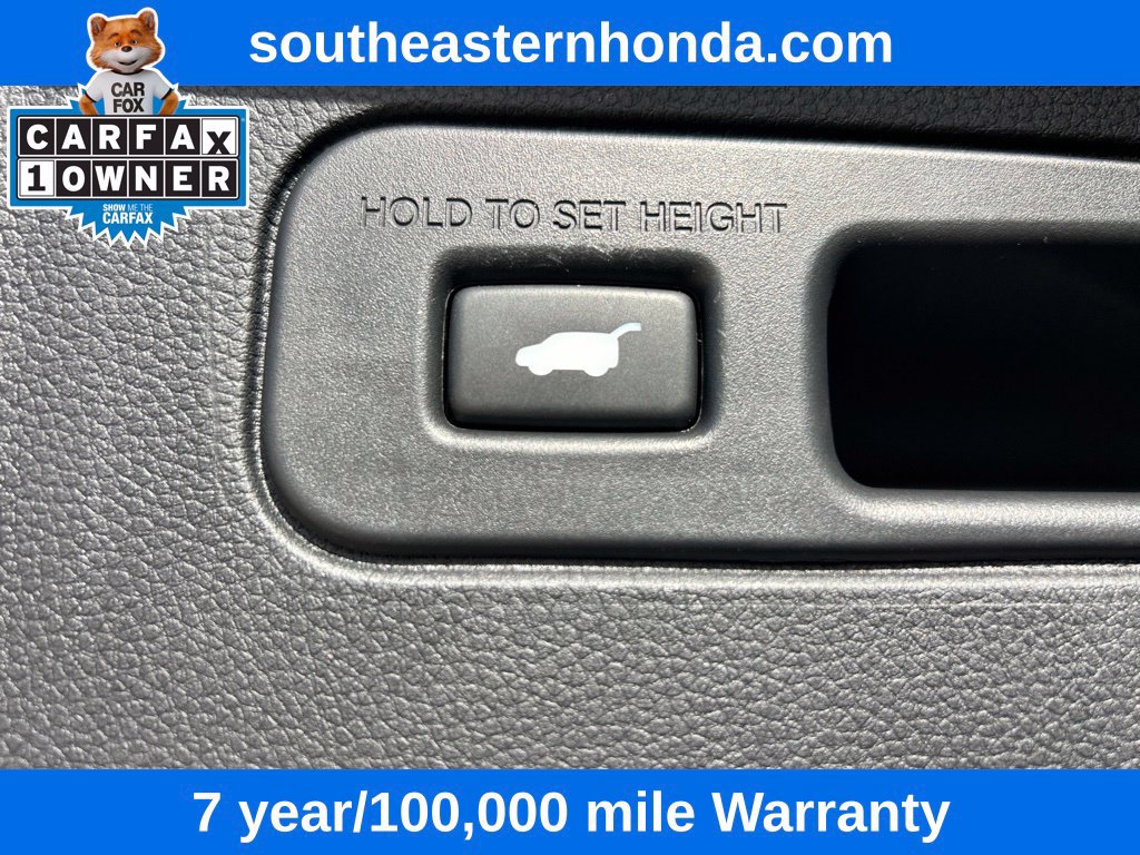 Used 2025 Honda Pilot Touring image 14