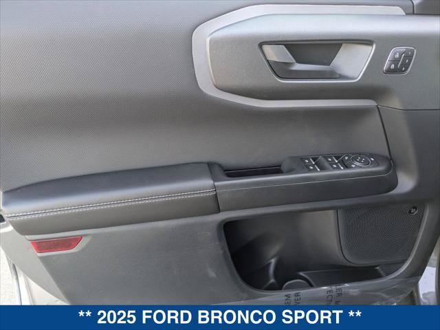 New 2025 Ford Bronco Sport Outer Banks w/ Sasquatch Outer Banks Package AWD/4WD image 10