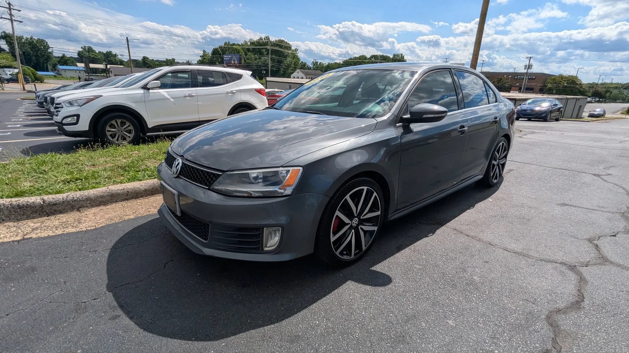 Used 2014 Volkswagen Jetta GLI FWD image 3