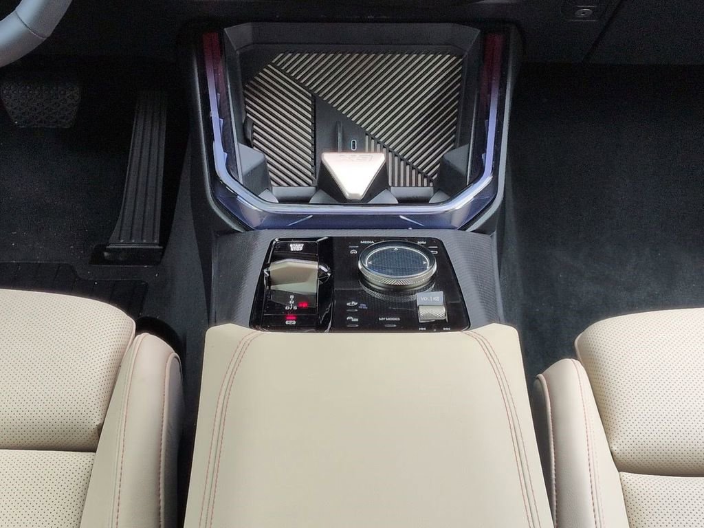 New 2025 BMW X3 xDrive30i w/ Premium Package image 19