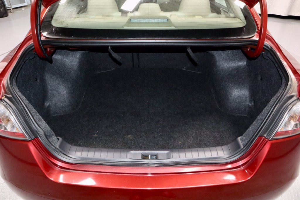 Used 2015 Nissan Altima 2.5 SV FWD image 14