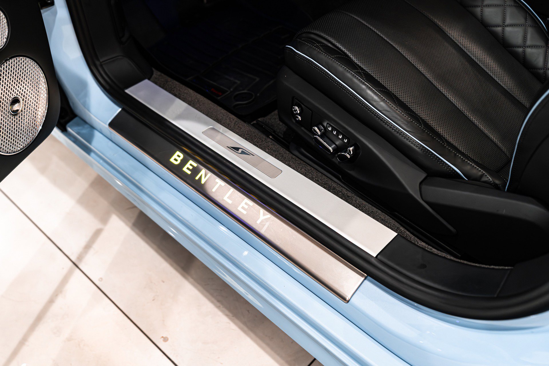 Used 2024 Bentley Continental GT S image 33