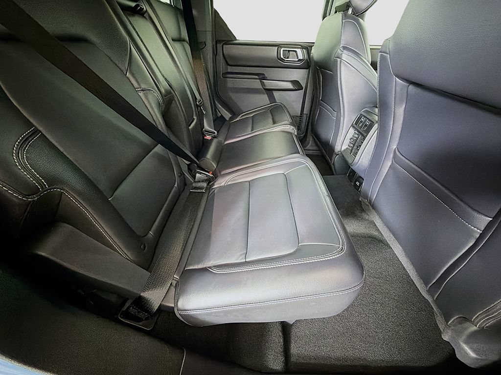 Used 2025 Ford Bronco Outer Banks AWD/4WD image 27