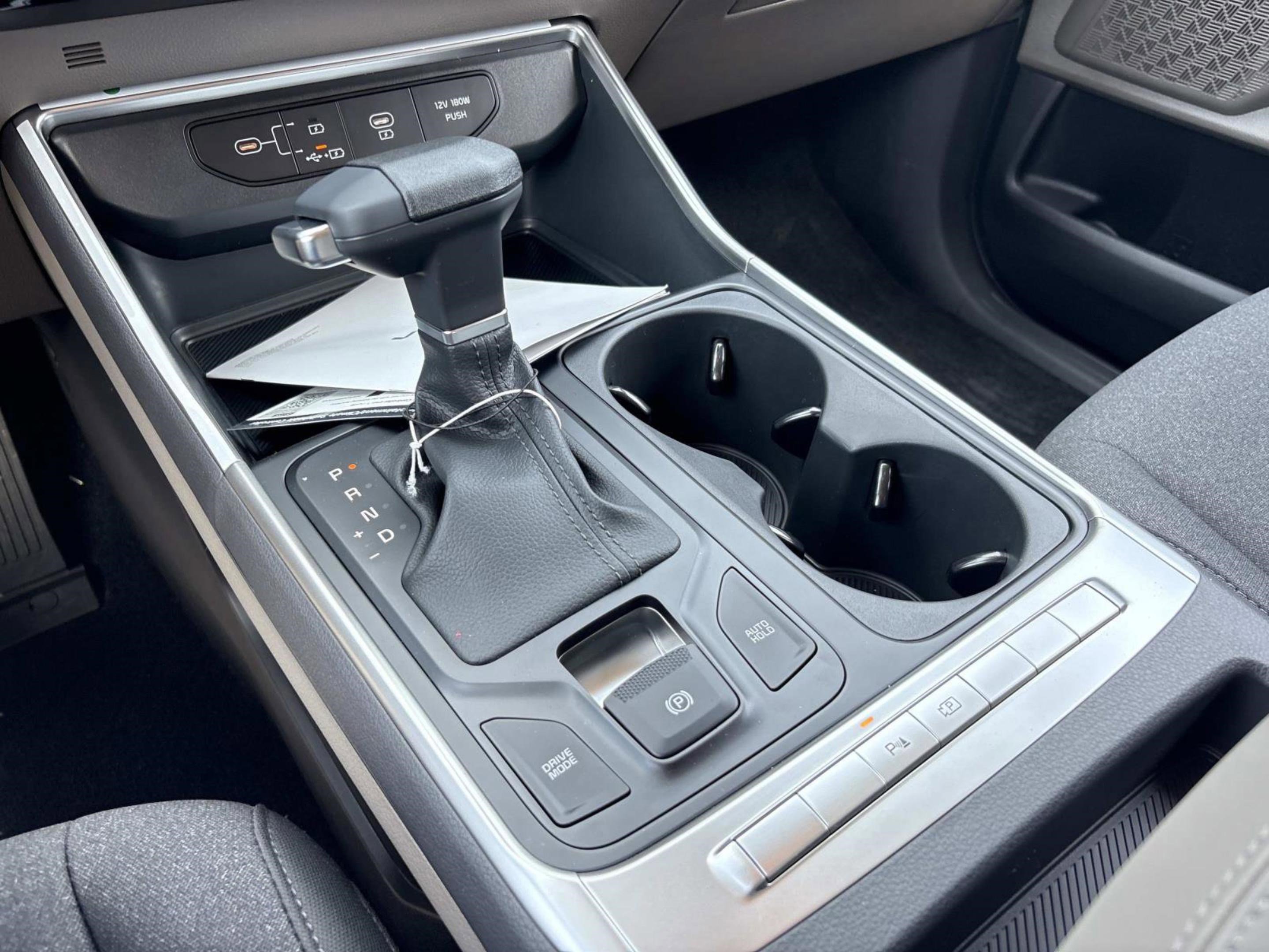 New 2026 Kia Carnival LX FWD image 29
