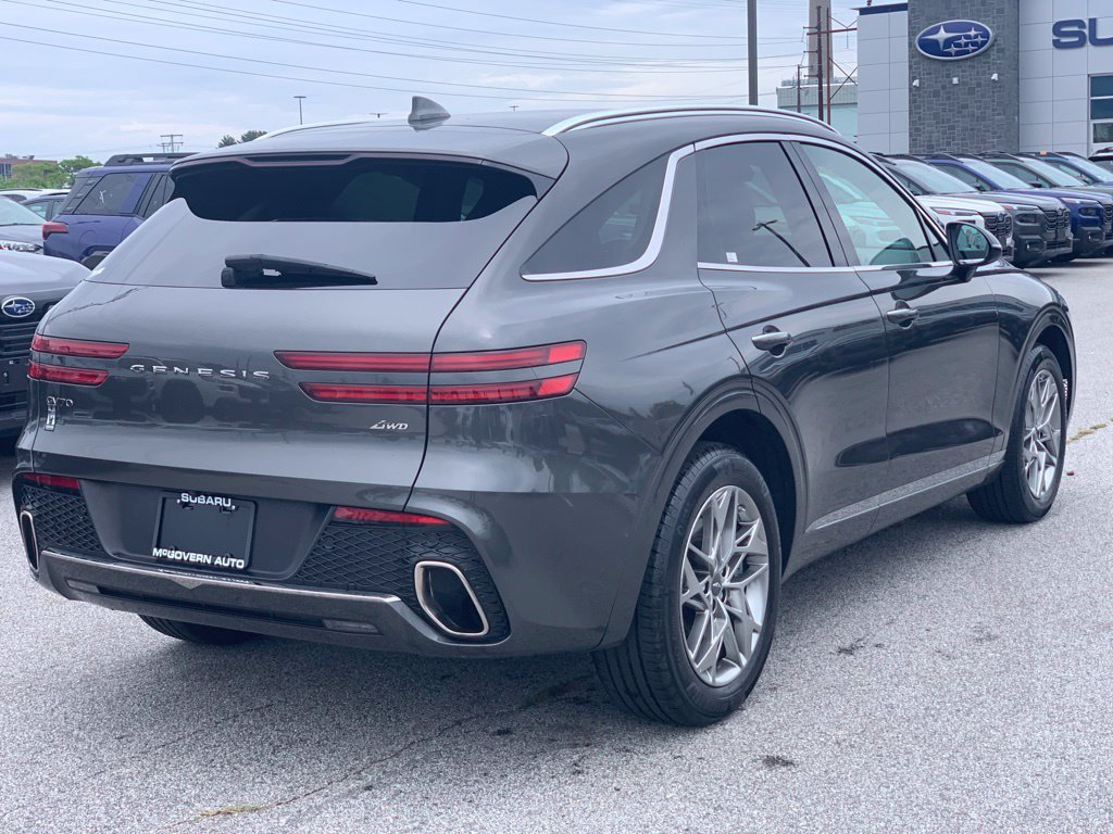 Used 2025 Genesis GV70 2.5T AWD/4WD image 8