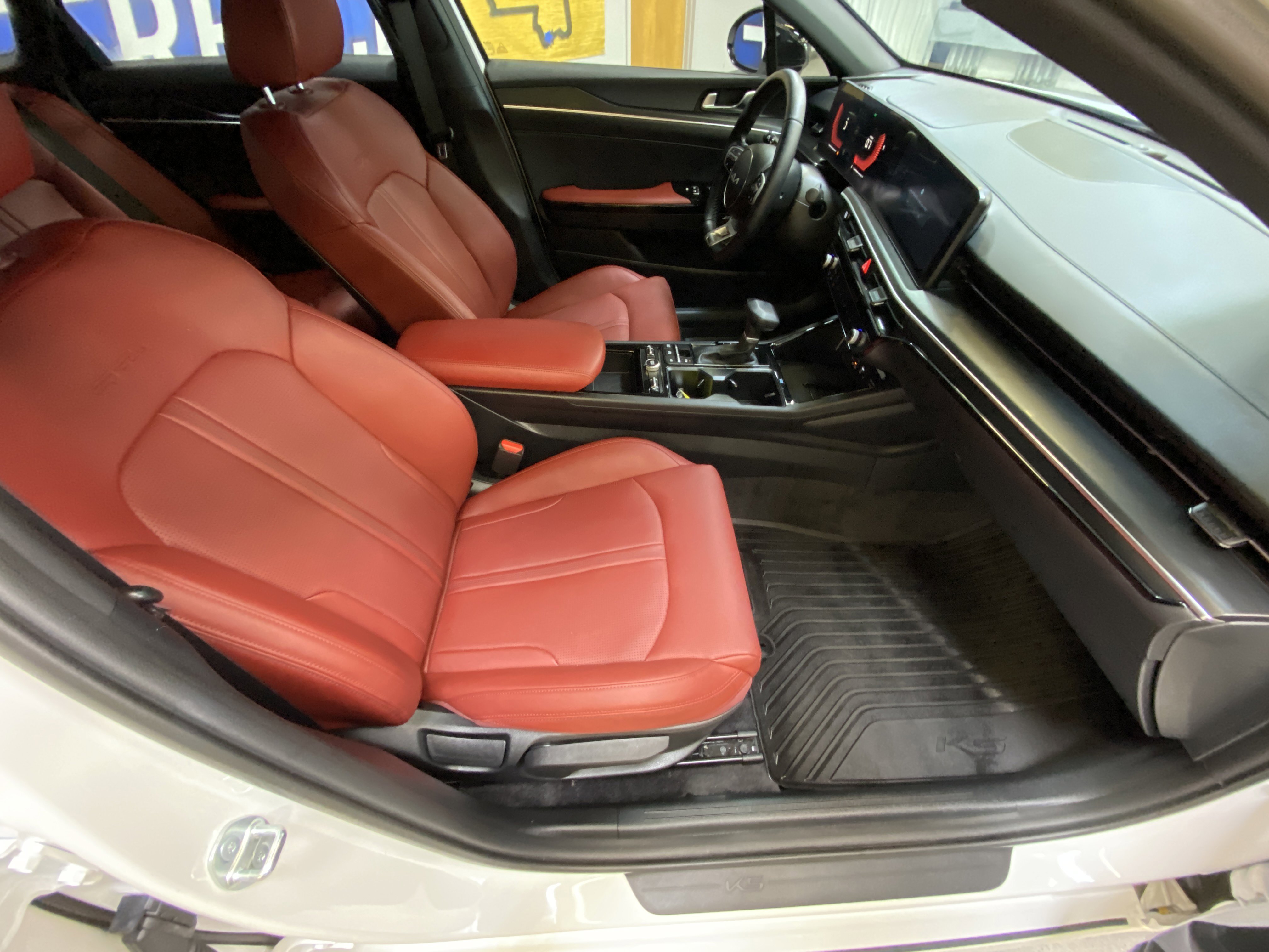 Used 2025 Kia K5 GT-Line w/ GT-Line Premium Package image 27