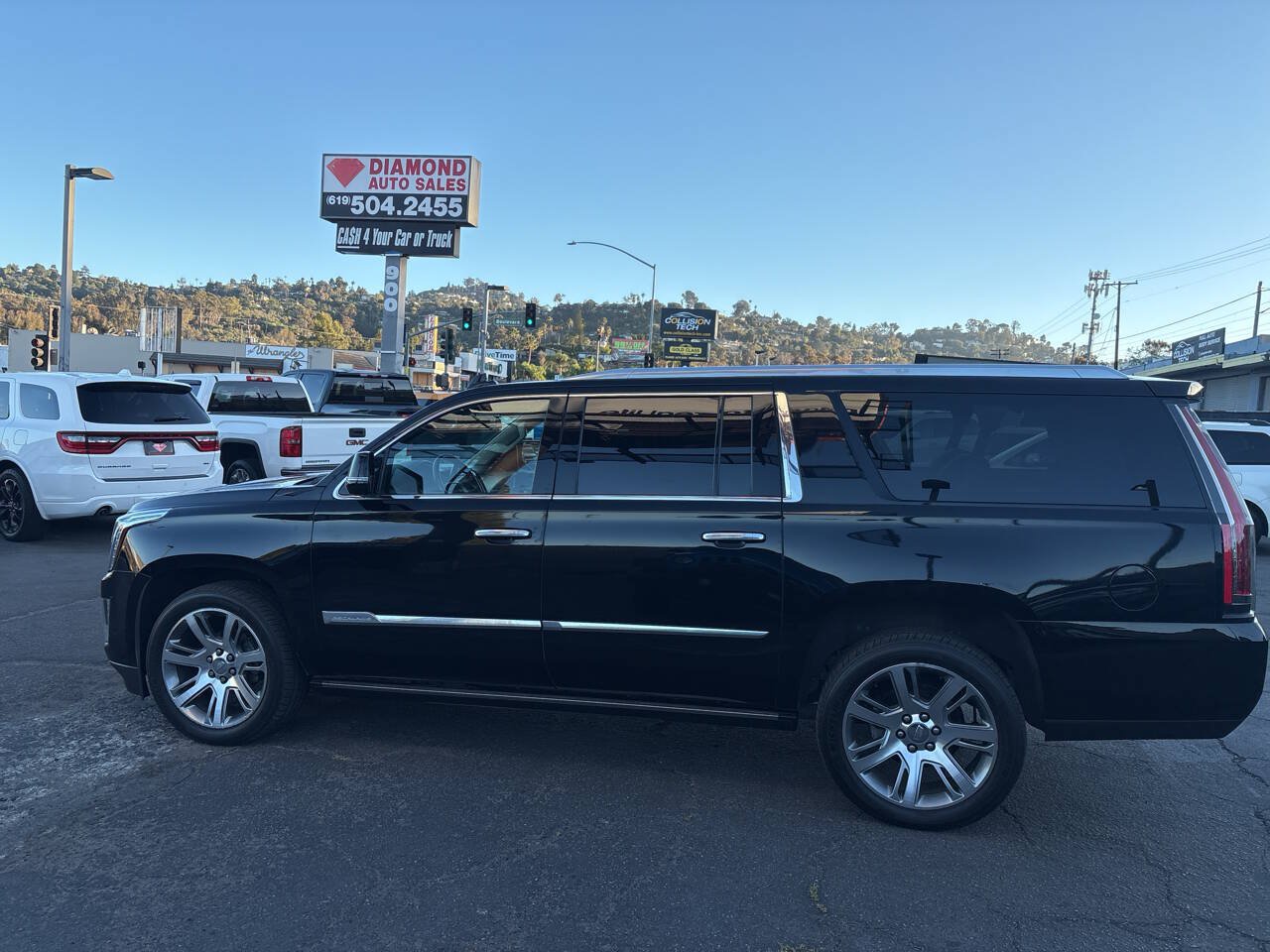 Used 2016 Cadillac Escalade ESV Premium AWD/4WD image 9