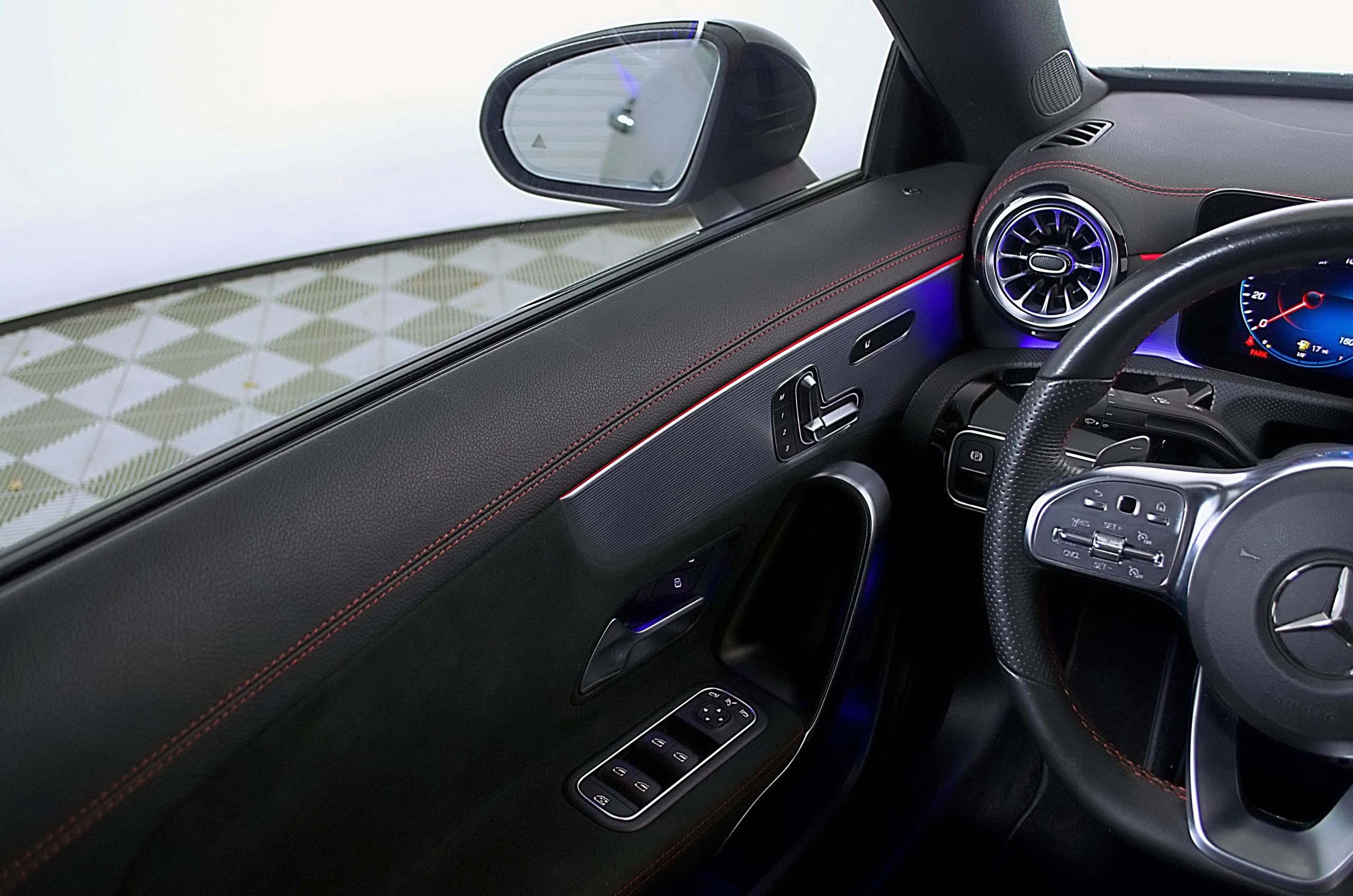 Used 2022 Mercedes-Benz CLA 250 image 19