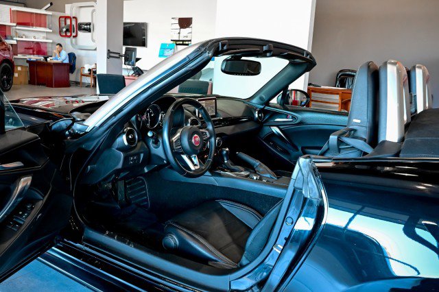 Used 2019 FIAT 124 Spider Lusso w/ Convenience Group image 27