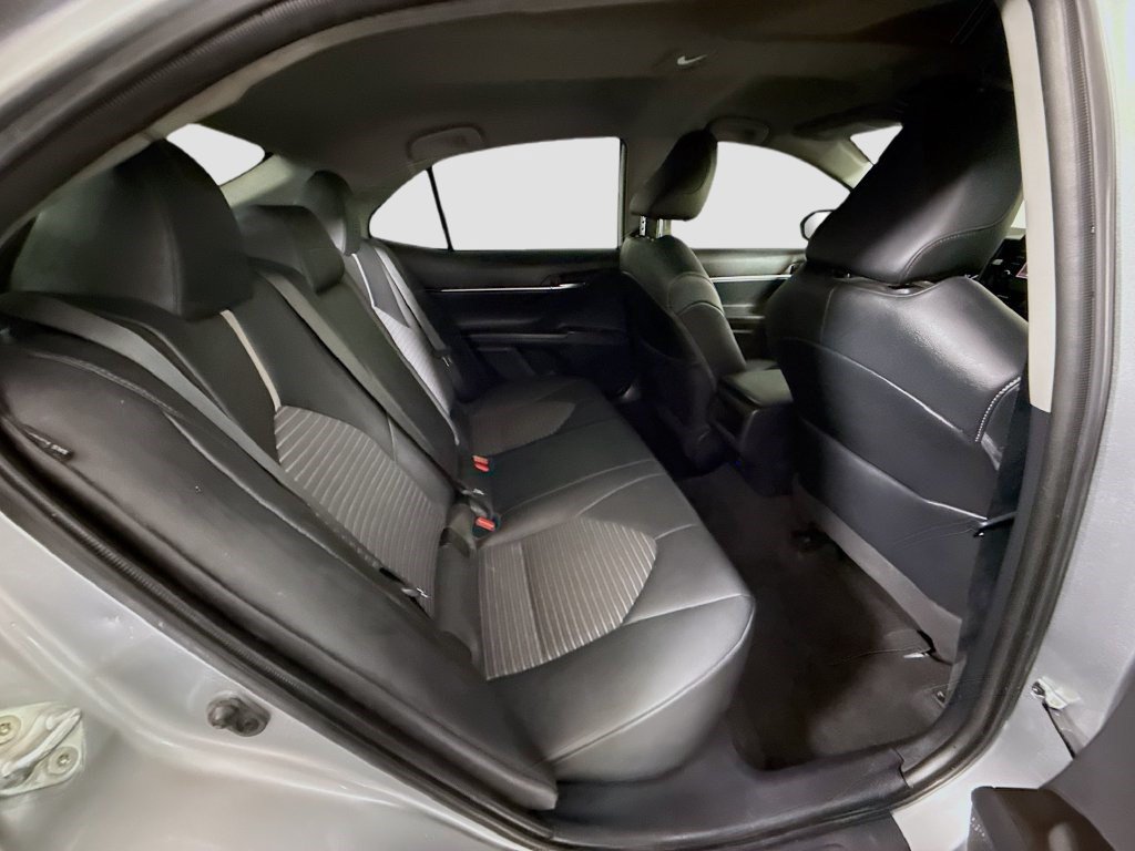 Used 2022 Toyota Camry SE w/ Convenience Package FWD image 26