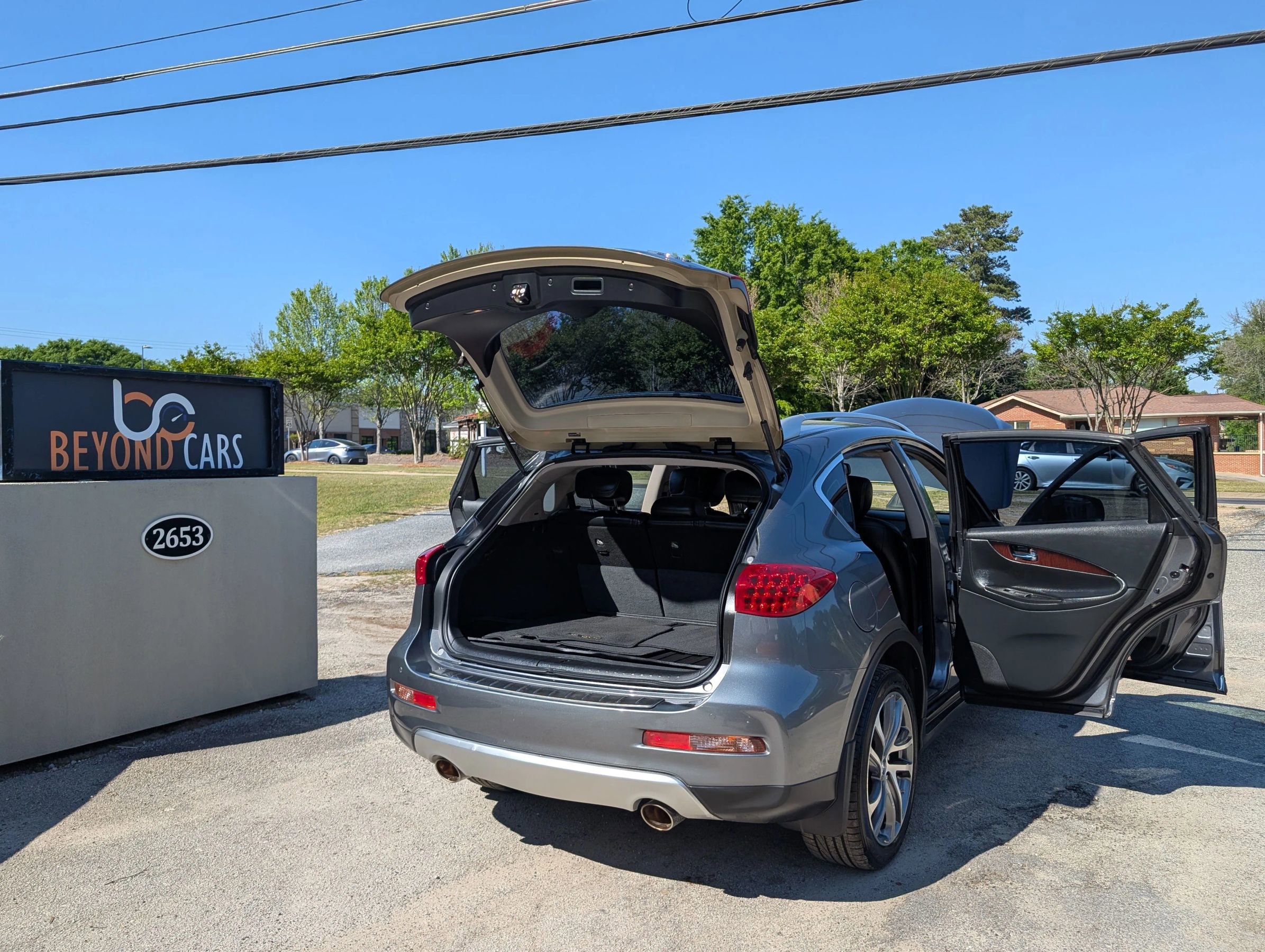 Used 2017 INFINITI QX50 AWD w/ Technology Package image 15