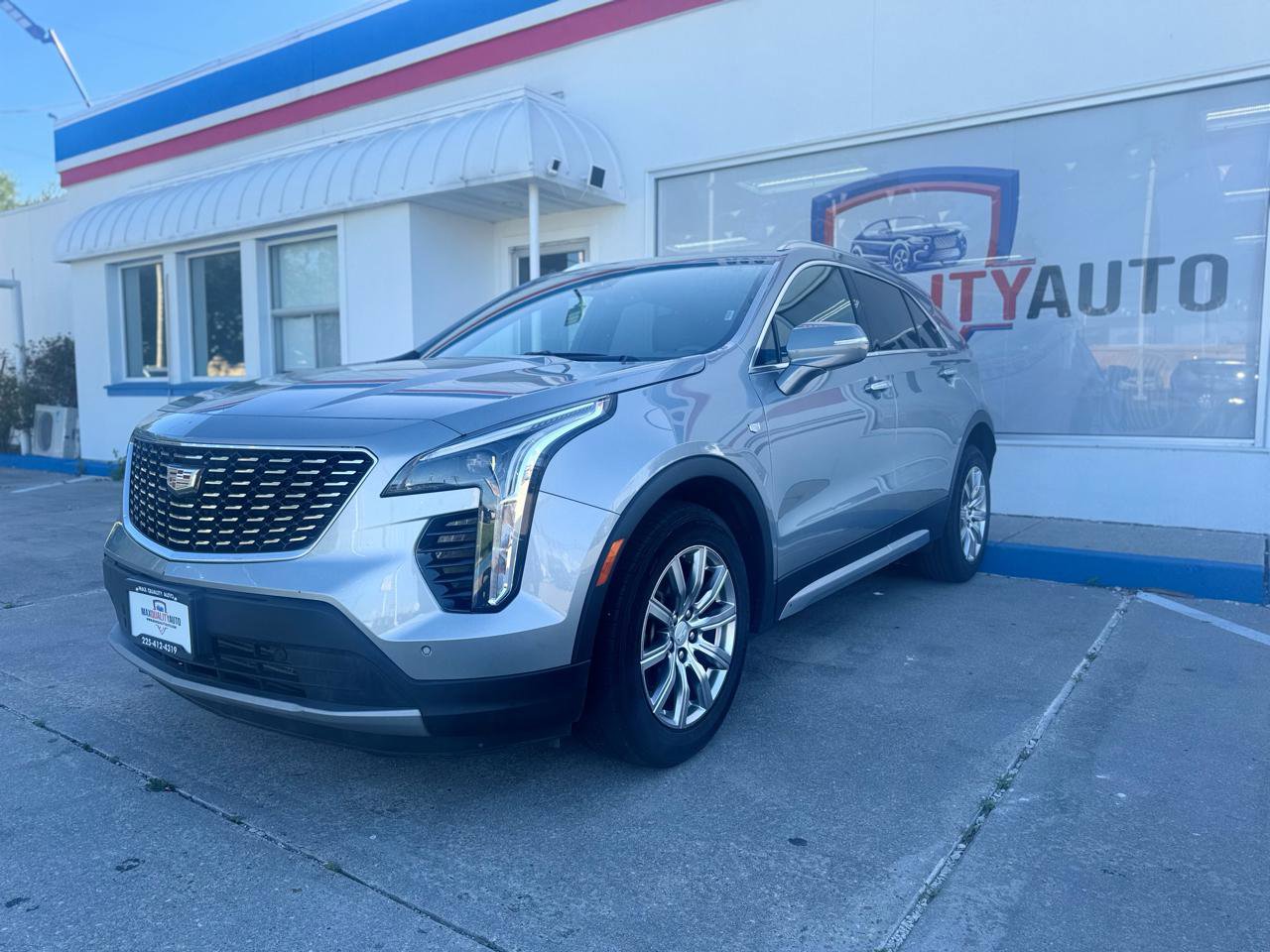 Used 2023 Cadillac XT4 Premium Luxury image 13
