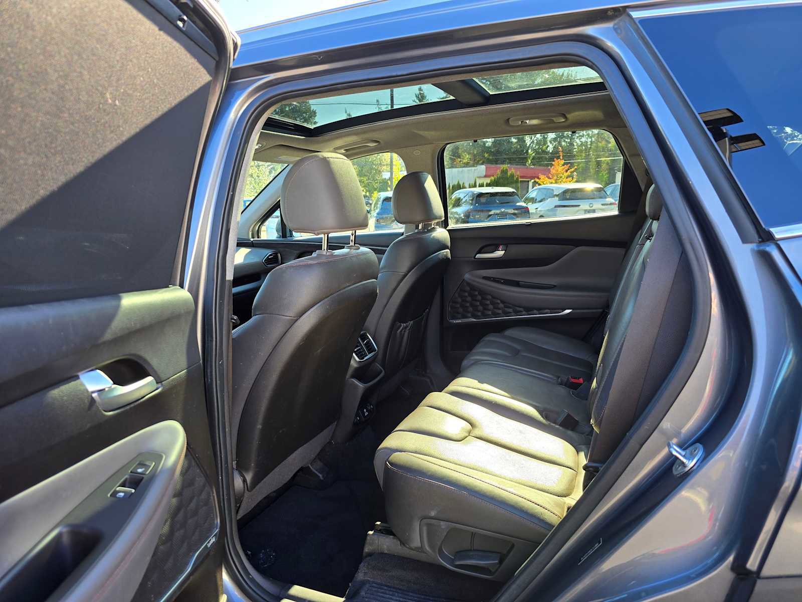 Used 2019 Hyundai Santa Fe Ultimate image 17