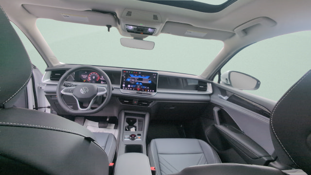 New 2026 Volkswagen Tiguan SE AWD/4WD image 24