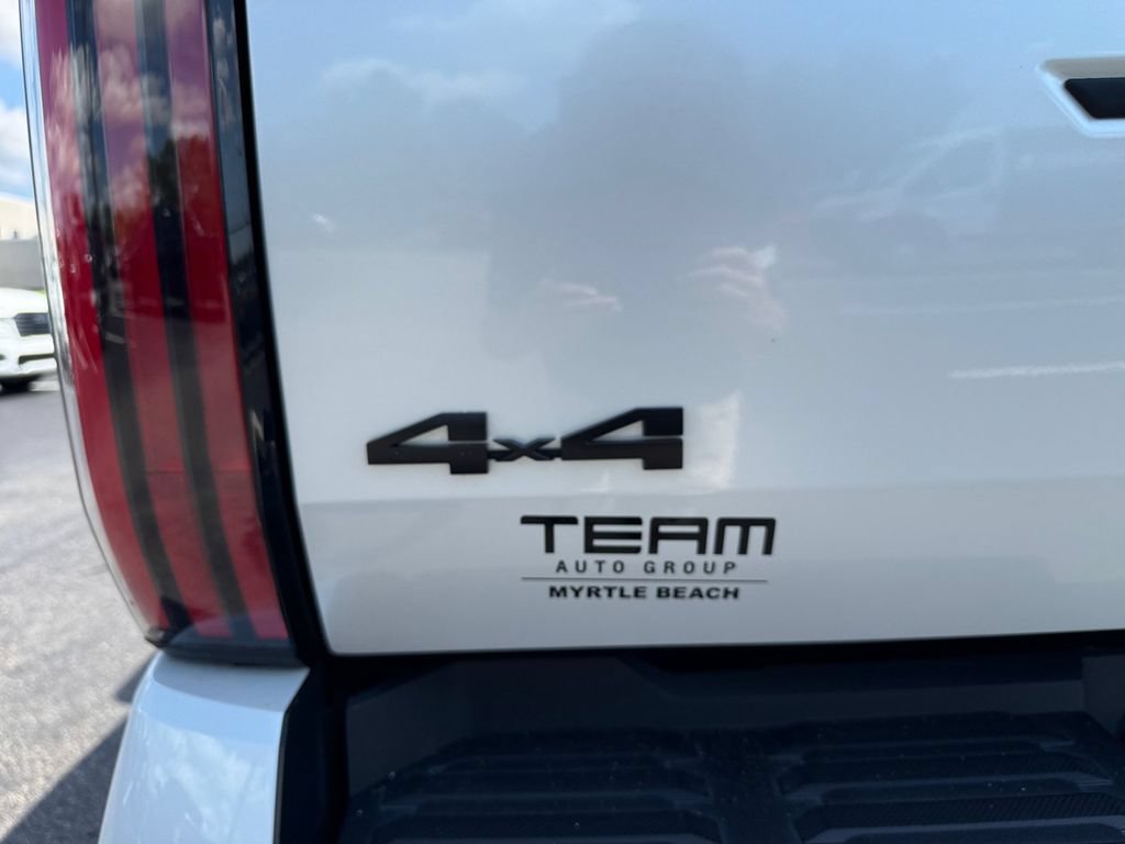 Used 2024 Toyota Tundra Platinum AWD/4WD image 38