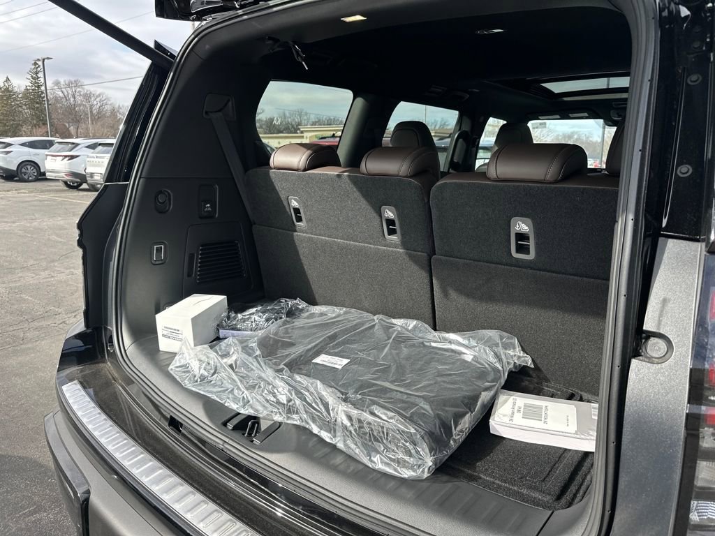 New 2026 Nissan Armada Platinum image 44