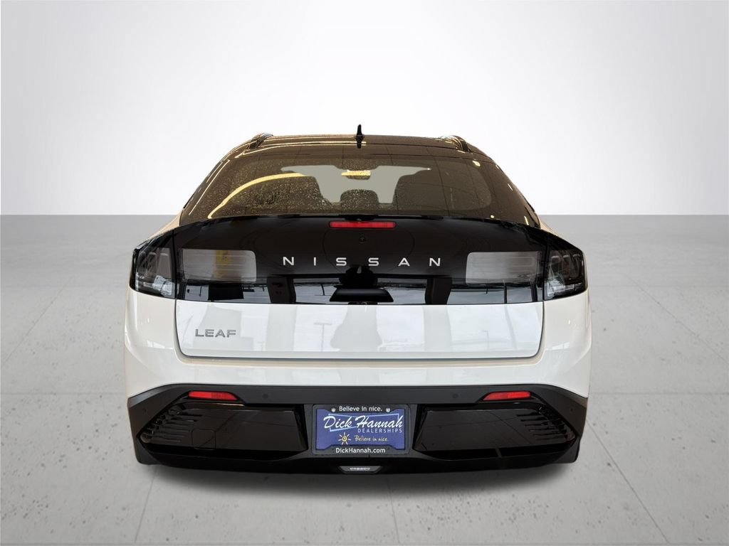 New 2026 Nissan Leaf Platinum+ w/ Cargo Package (Platinum+) FWD image 8